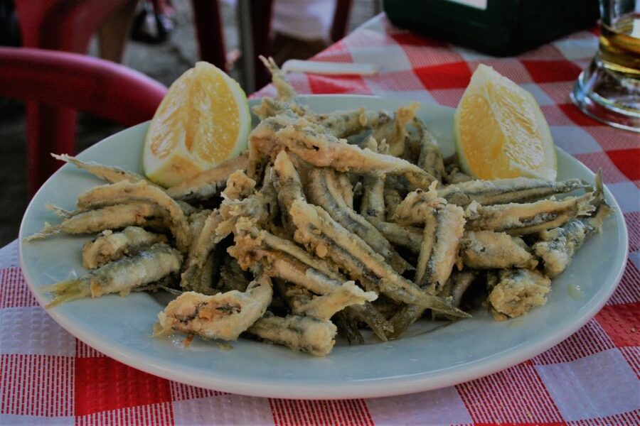 Seville: Tapas and Flamenco Experience - Meeting at Tablao Flamenco Almoraima and getting your bearings fast