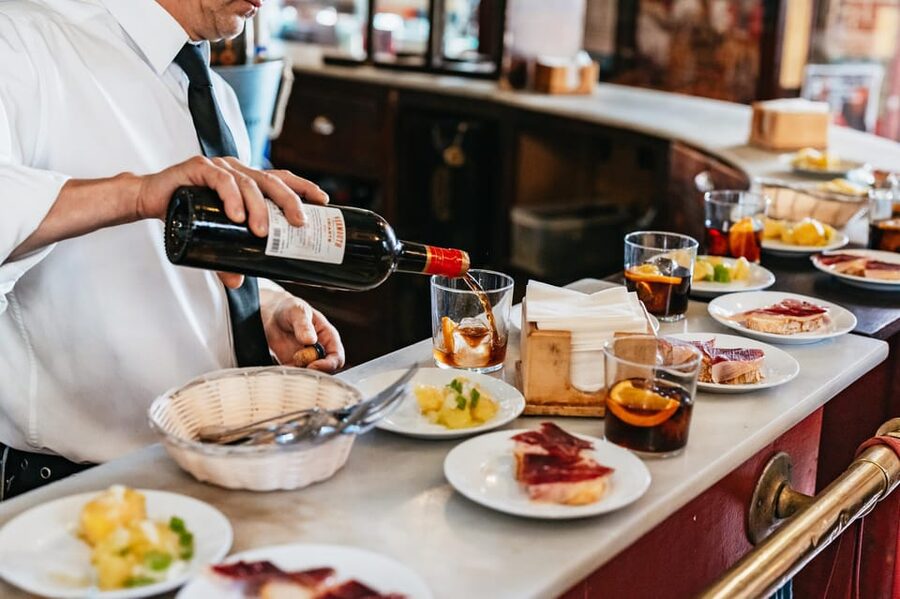 Seville: Tapas, Taverns and History Guided Walking Tour - Key highlights you’ll actually feel on the street