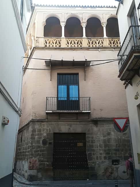 Seville: Tiny-Group Jewish Quarter Discovery Walking Tour - Key highlights worth your attention