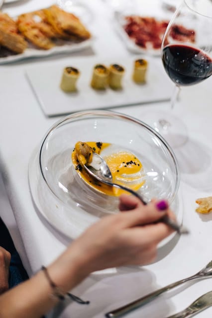 Seville: Wine and Gourmet Tapas Tour - What the Small Group (10 People Max) Changes