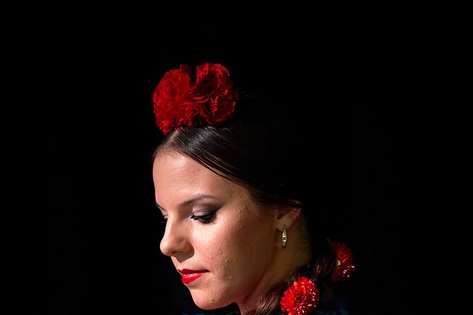 Skip the Line: Tablao Flamenco Pura Esencia Ticket - What Happens During the 60 Minute Show