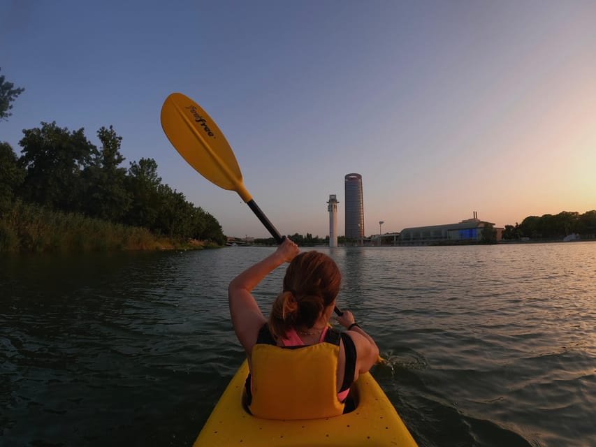 Sunset Kayak: Historic Seville, Triana and La Cartuja - Getting On the Kayak at Antiguas Almonas: Setup That Keeps It Simple