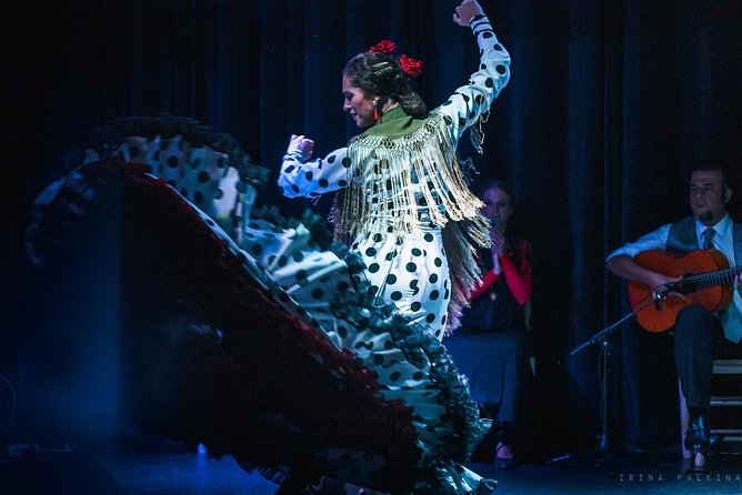 Tablao Flamenco Orillas de Triana Ticket - Inside the Venue: Seating, Distance, and the River-Neighbor Setting