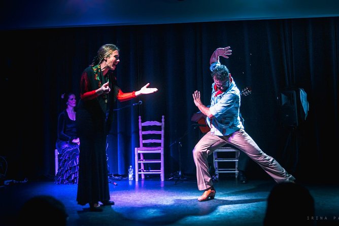 Tablao Flamenco Orillas de Triana Ticket - How the Show Flows: Guitar Solo, Cante, Two Styles of Dance, and a Bulerías Finale
