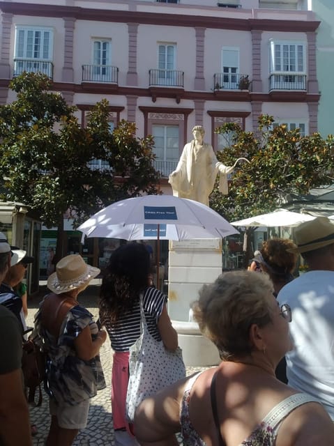 Tapas tour in Cádiz - Where You Start in Cádiz, and How the Tour Keeps You Oriented