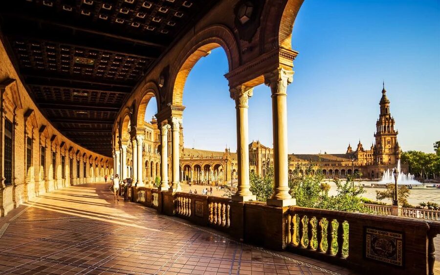 The Best of Seville: Private 2,5 Hour Walking Tour - Key highlights worth planning around