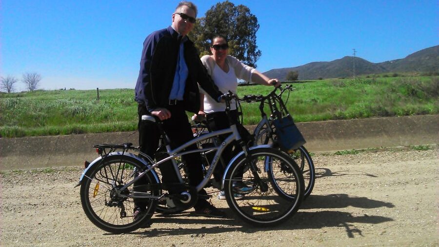 Tour bicicleta a Medina Azahara - The meeting point near the Roman temple (and why it matters)