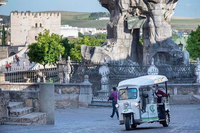 Tuk tuk route through Córdoba - Alcázar de los Reyes Cristianos: Alfonso XI to the Catholic Monarchs