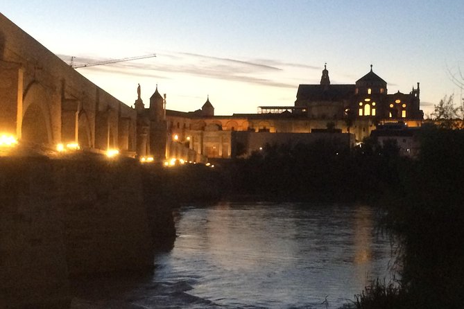Visit in Spanish to the Cathedral Mosque. Does not include entrance ticket - Value check: is $20.52 a good deal?