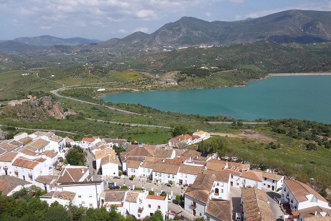 White Villages and Ronda Guided Day Tour from Seville - Ronda: the main event, with time for the gorge views